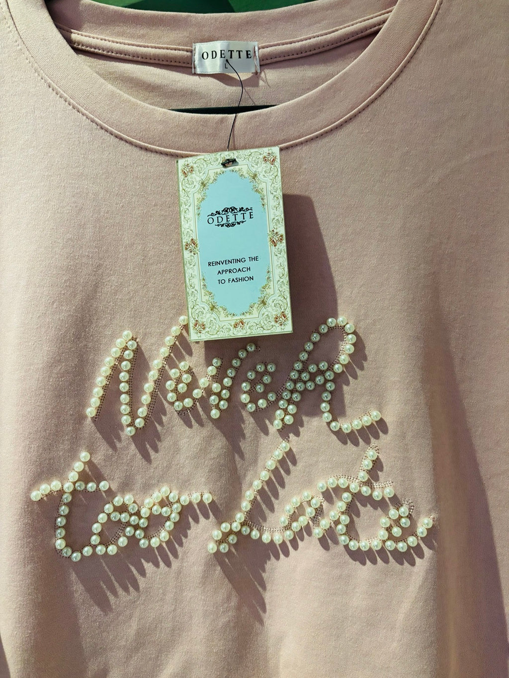 Odette Pearl Embellished Graphic T-Shirt – Blush Pink