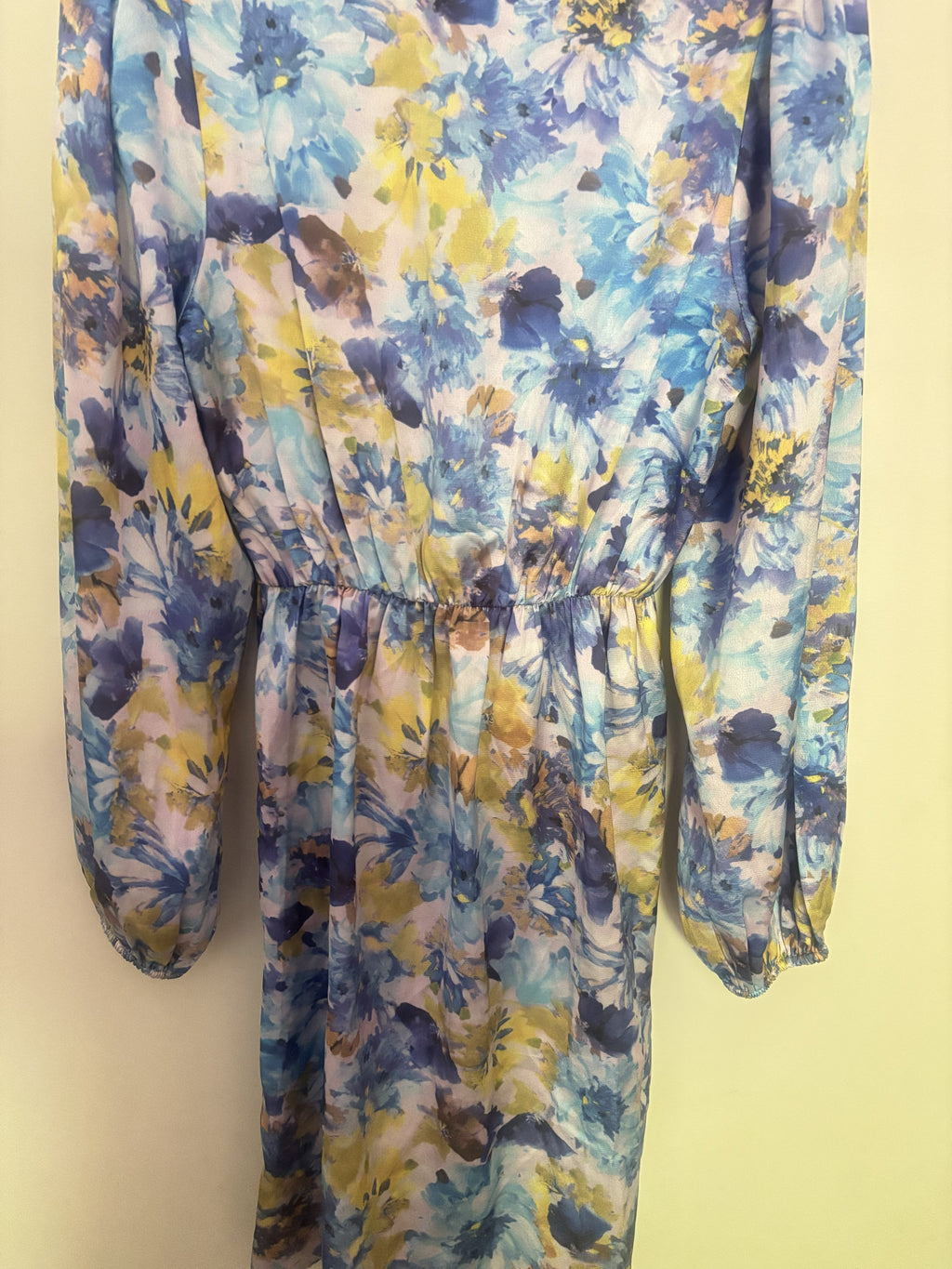 Outryt Watercolor Floral knot Dress