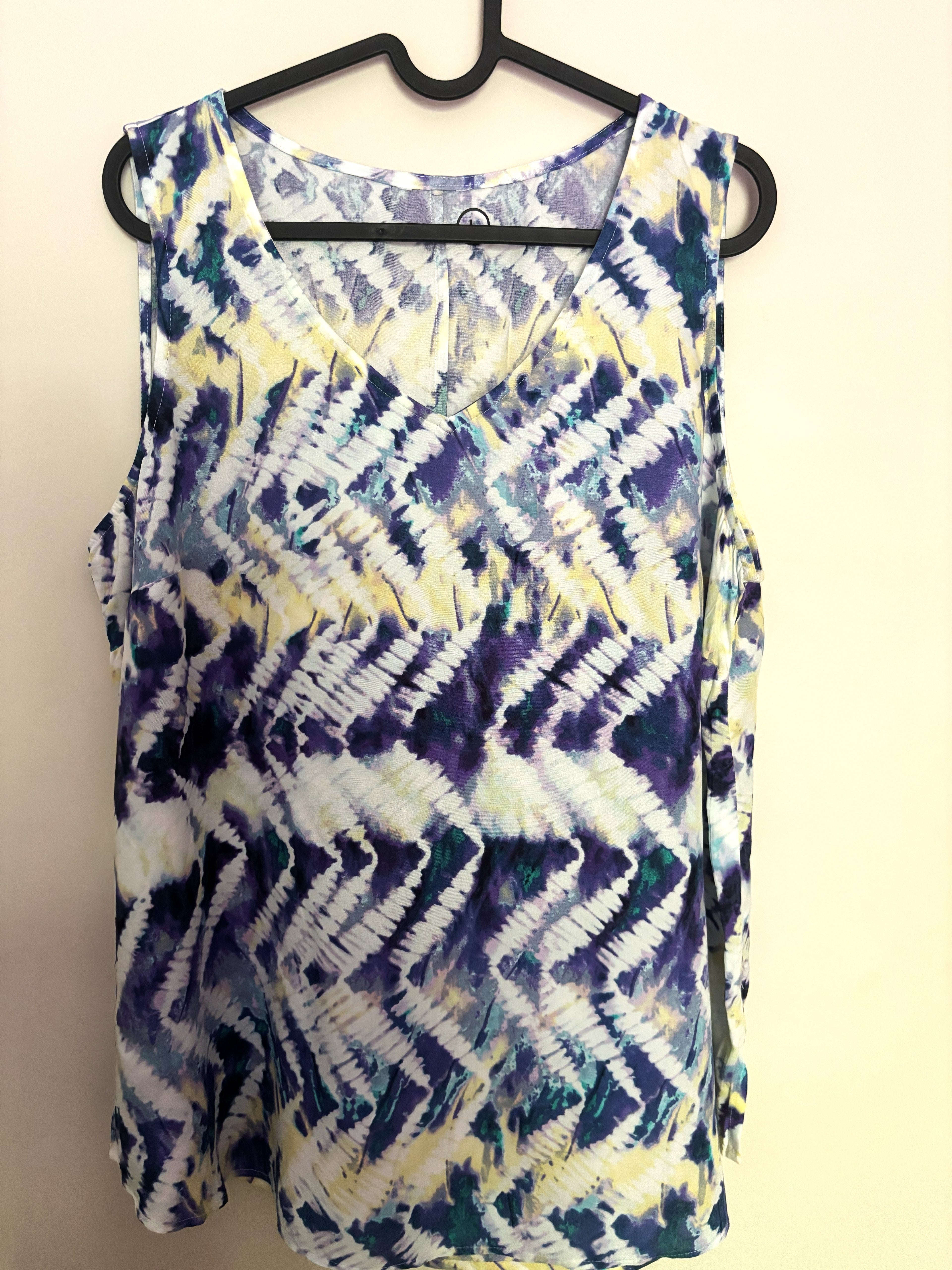 Purple Tie-Dye Sleeveless Boho Top V-Neck