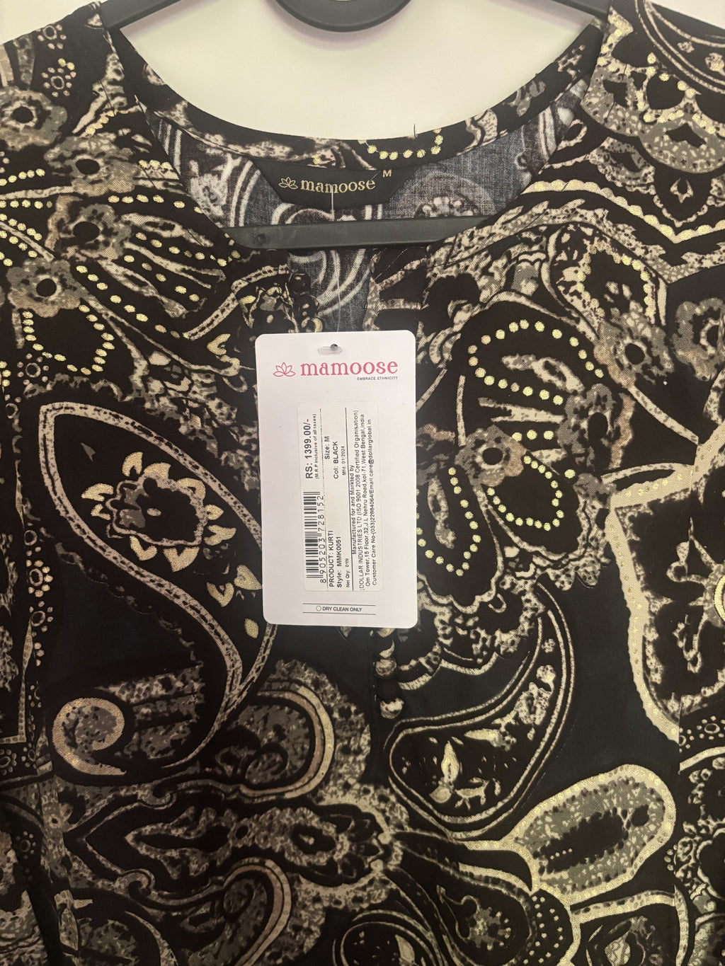 Mamoose Black & Gold Paisley Print Kurta