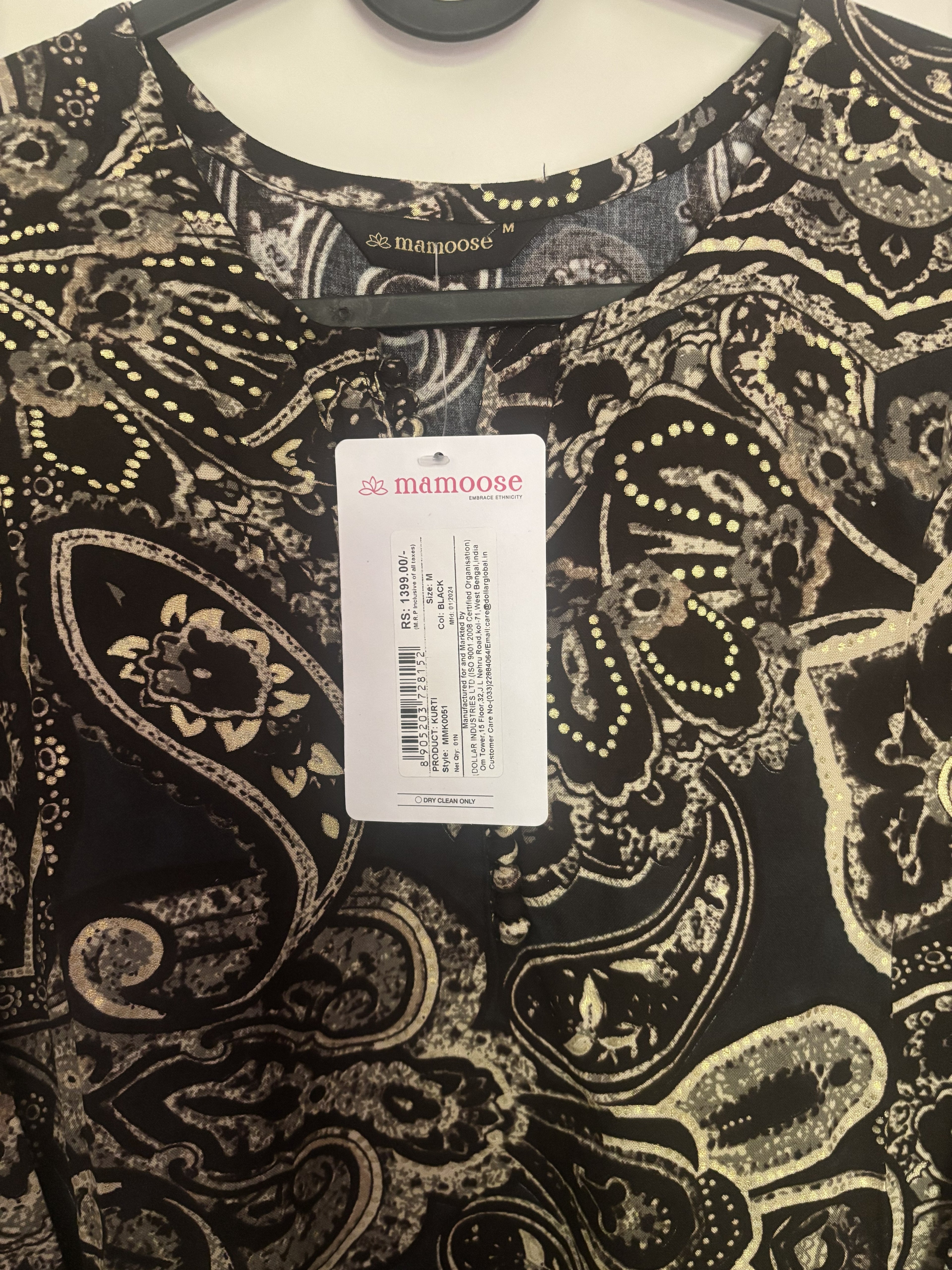 Mamoose Black & Gold Paisley Print Kurta