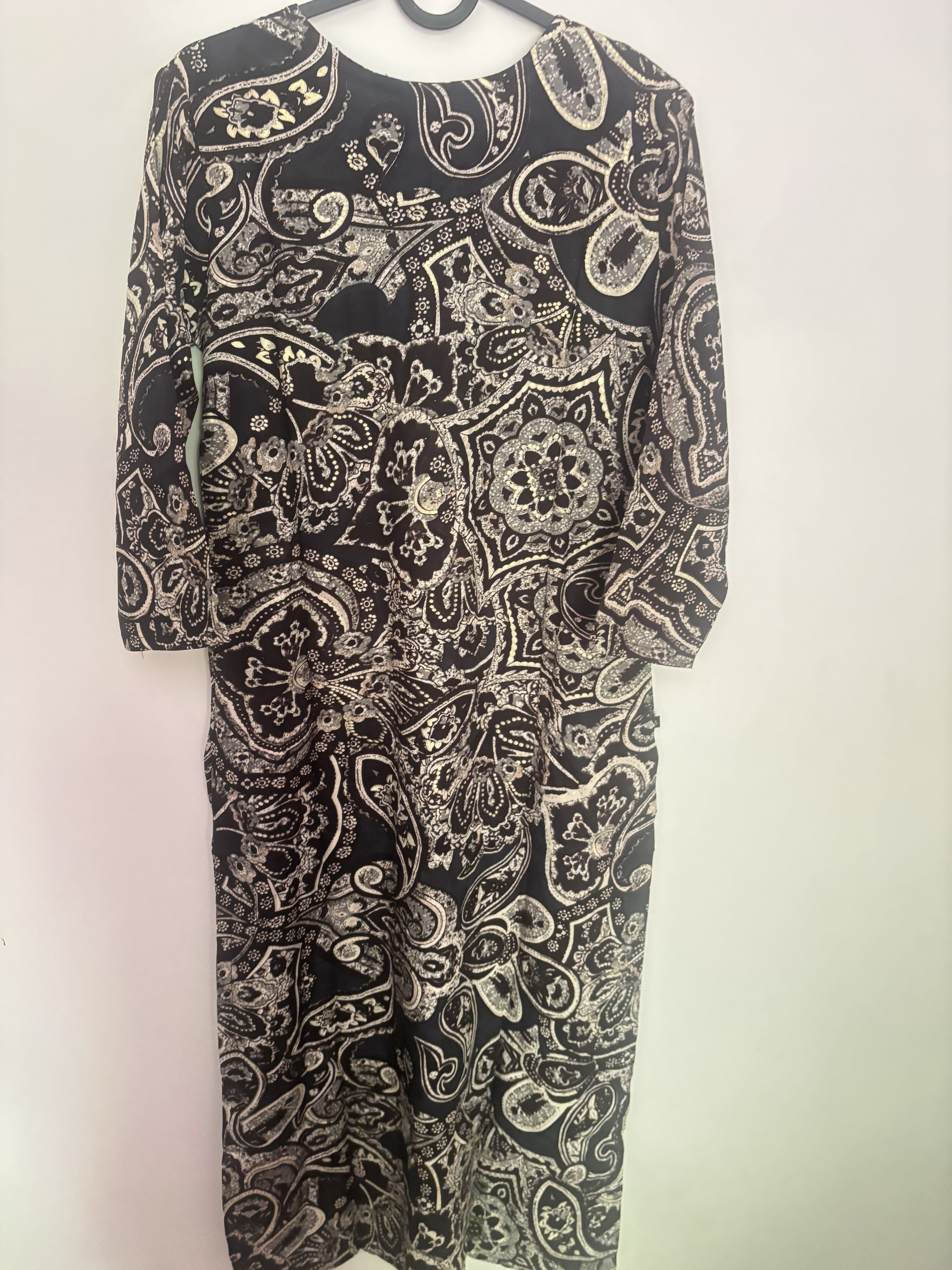 Mamoose Black & Gold Paisley Print Kurta