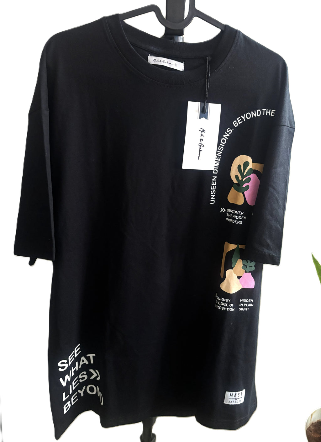 MAST & HARBOUR GRAPHIC T-SHIRT — BLACK (L)