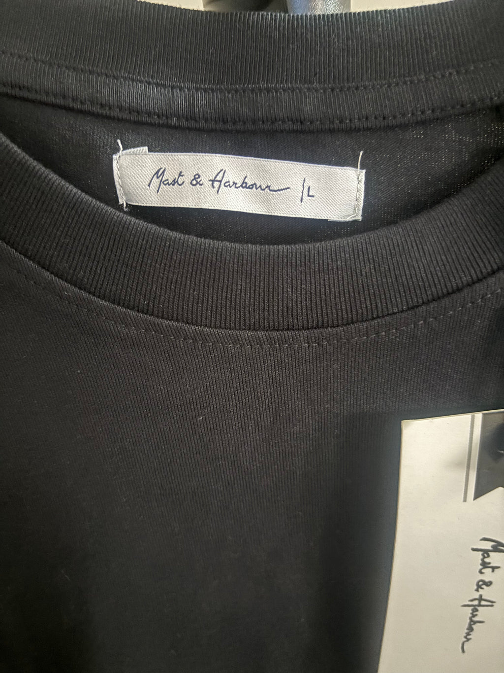 MAST & HARBOUR GRAPHIC T-SHIRT — BLACK (L)